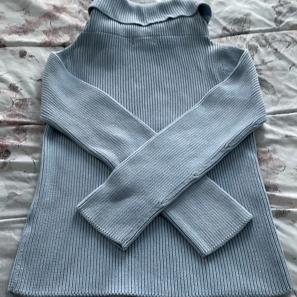 Mari Philippe baby blue 100% cotton cowl neck substantial heavy sweater, size S